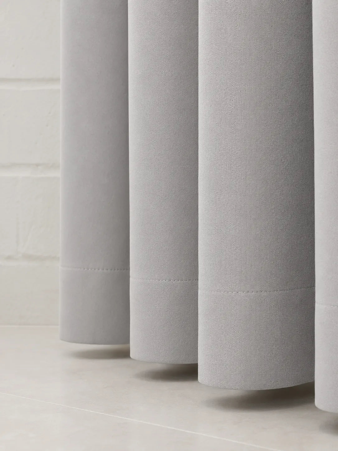 Branco | Caimento do tecido da Cortina Blackout Eclipse Astro branco