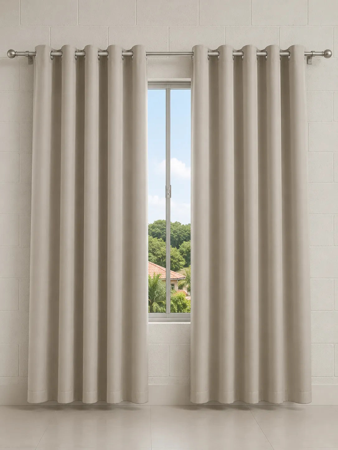 Bege | Cortina Blackout Eclipse Simple bege em ambiente com luz natural