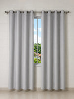 Branco | Cortina Blackout Eclipse Simple branco em ambiente com luz natural
