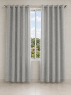 Cortina Sutille Trend cinza em ambiente com luz natural